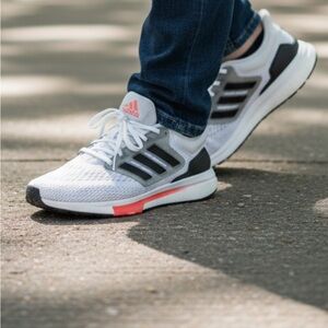 Adidas‎ Ultraboost Running ShoeWhite Orange Black Men's Size 8 Athletic Sneakers